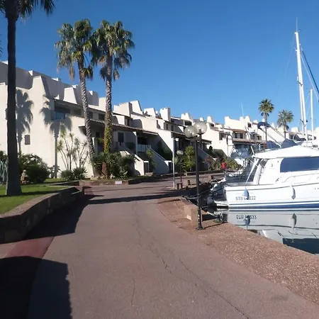 Marcogmor - Golfe De St-tropez - Aux Marines De - Joil T2 Avec Vue Sur Les Bateaux * Cogolin